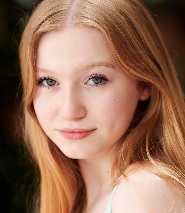 Zoe Lewis