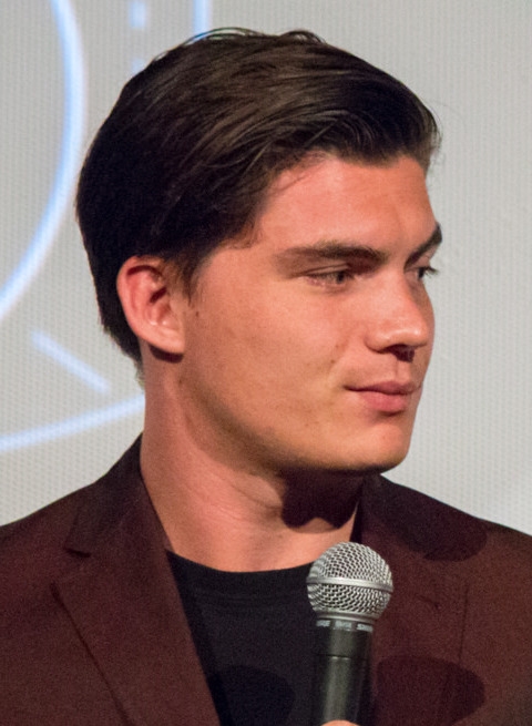 Zane Holtz